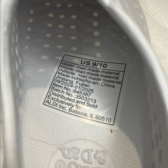 🏖️🌊 Kids 9/10 Lily & Dan White Slip-On Shoes, sandals, beach, water shoes - Picture 6 of 7